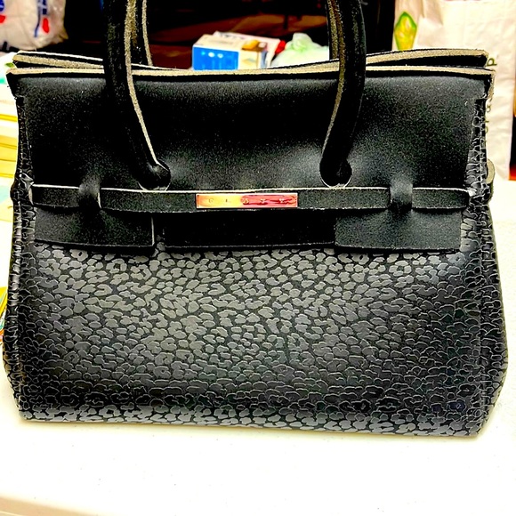 Neoprene black tone on tone handbag with attached inner pouch. - Picture 3 of 4